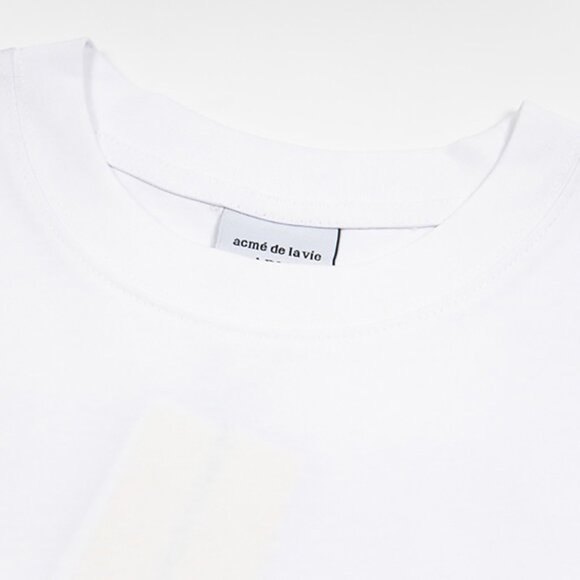 Acme De La Vie Short-Sleeved T-Shirt With Bear Lines Print - Picture 3 of 9